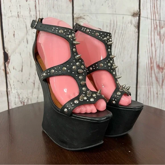 JEFFREY CAMPBELL CONTAIN Studded Black leather heelless platform sandals 7 EUC - Picture 16 of 17